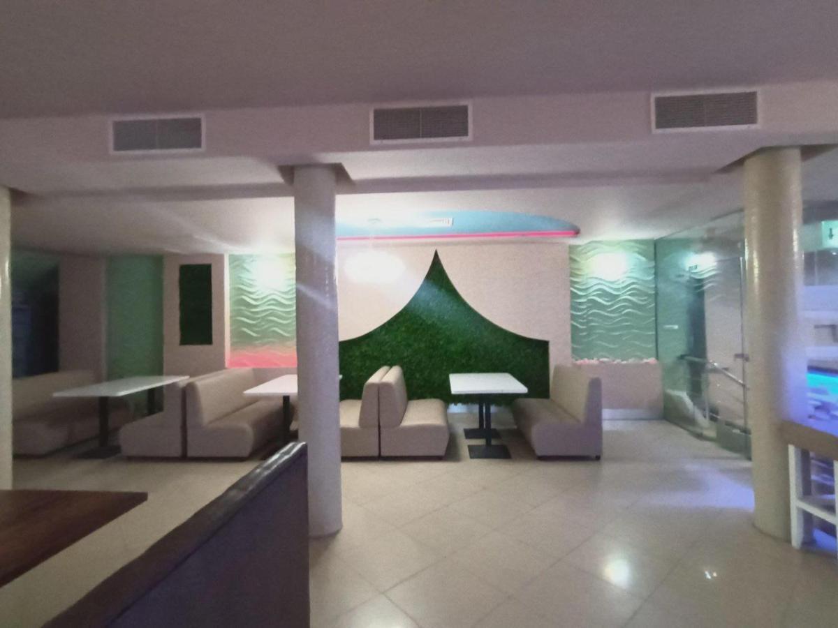 Danita Apartments & Diva Restaurant Bbq&Pool Bar Varna Exterior photo