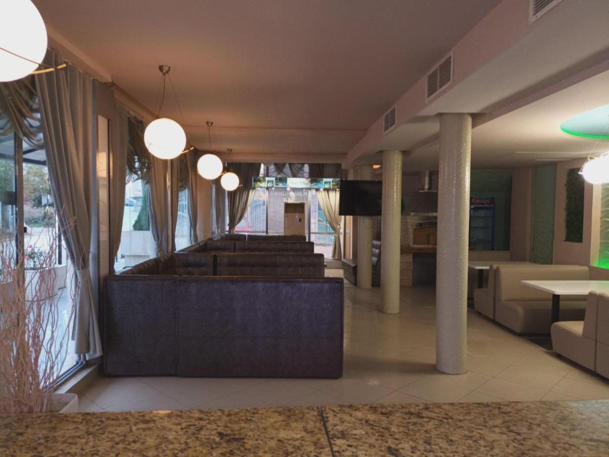Danita Apartments & Diva Restaurant Bbq&Pool Bar Varna Exterior photo