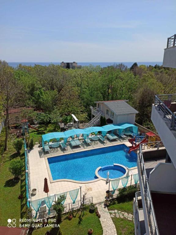 Danita Apartments & Diva Restaurant Bbq&Pool Bar Varna Exterior photo