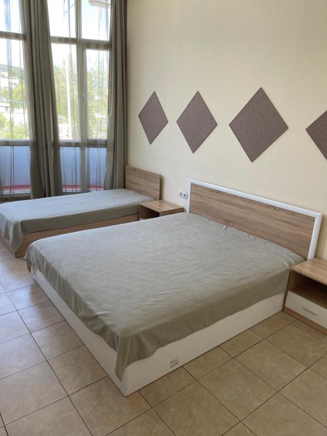 Danita Apartments & Diva Restaurant Bbq&Pool Bar Varna Exterior photo