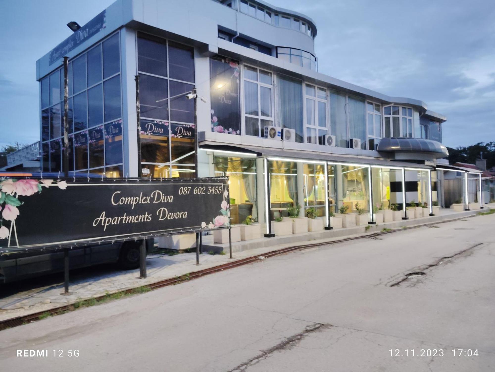 Danita Apartments & Diva Restaurant Bbq&Pool Bar Varna Exterior photo